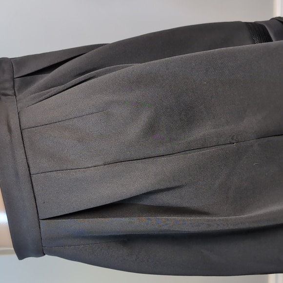 Icone Black Pleated Skirt Womens Size Large Full Circle Mesh Hem Pockets Simons - Picture 6 of 12